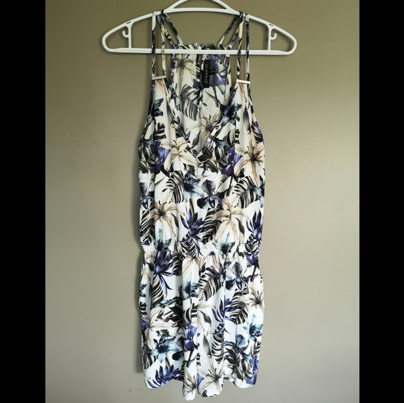 Dynamite Romper - Picture 1 of 1